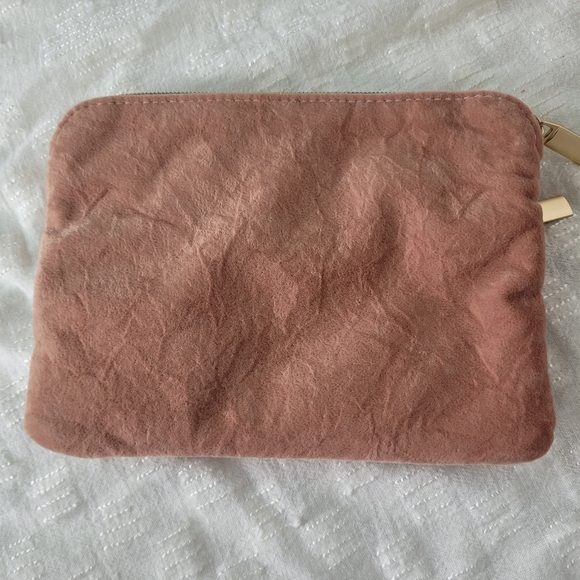 Heyday mauve soft pink gold zipper travel tech pouch 8 x 6 girlie fancy NWOT - Picture 2 of 9
